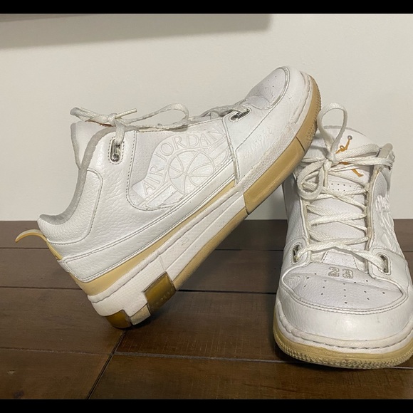 NIKE 2008 Air Jordan Old School 2 Low Sz 9 White Metallic Silver‎ 343065-101. main image 8